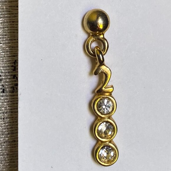 Gold plated 2000 earring set - Picture 3 of 4